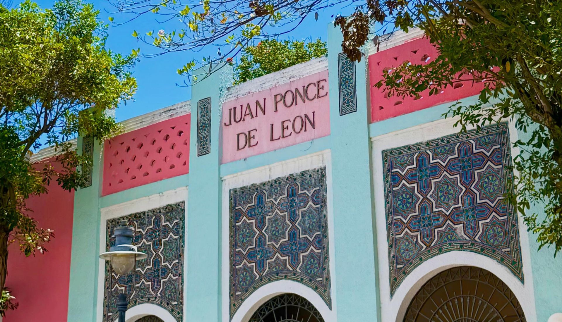 plaza juan ponce de leon